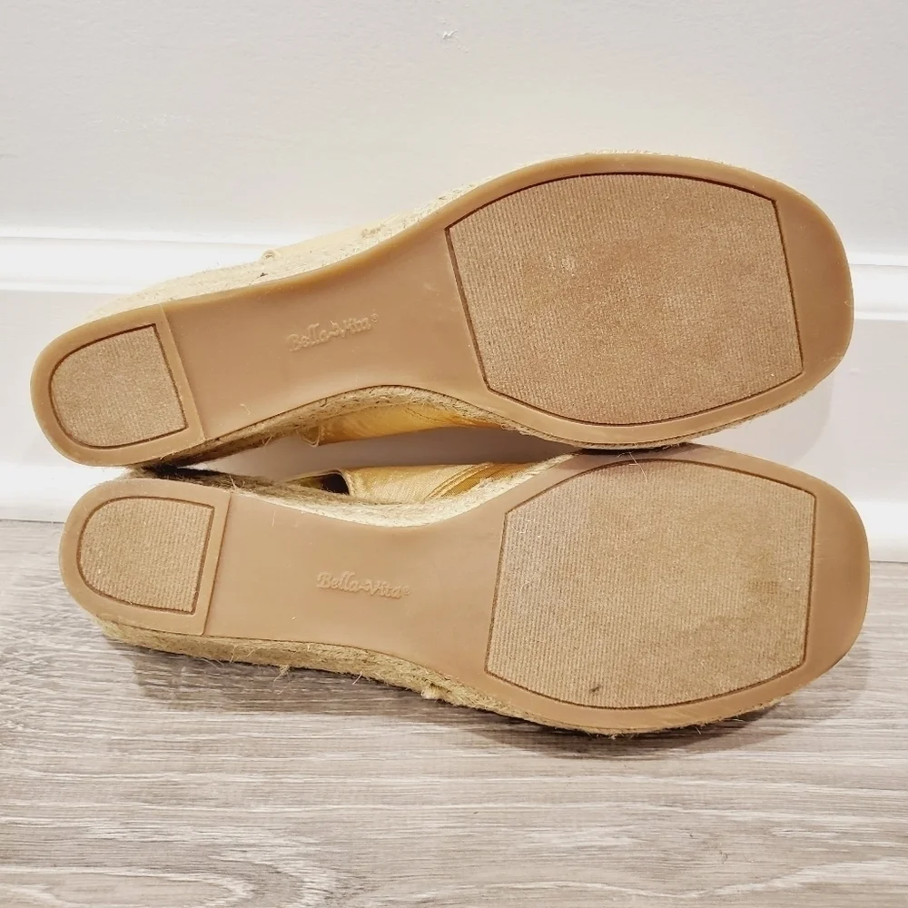 NEW Bella Vita Sangria Yellow Fabric Sandal - Picture 8 of 8